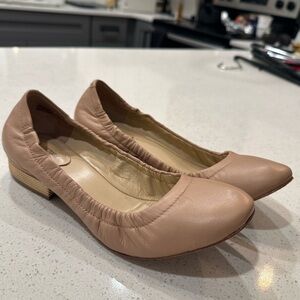 Pour La Victoire Tan Leather Flats, Sz 8.5